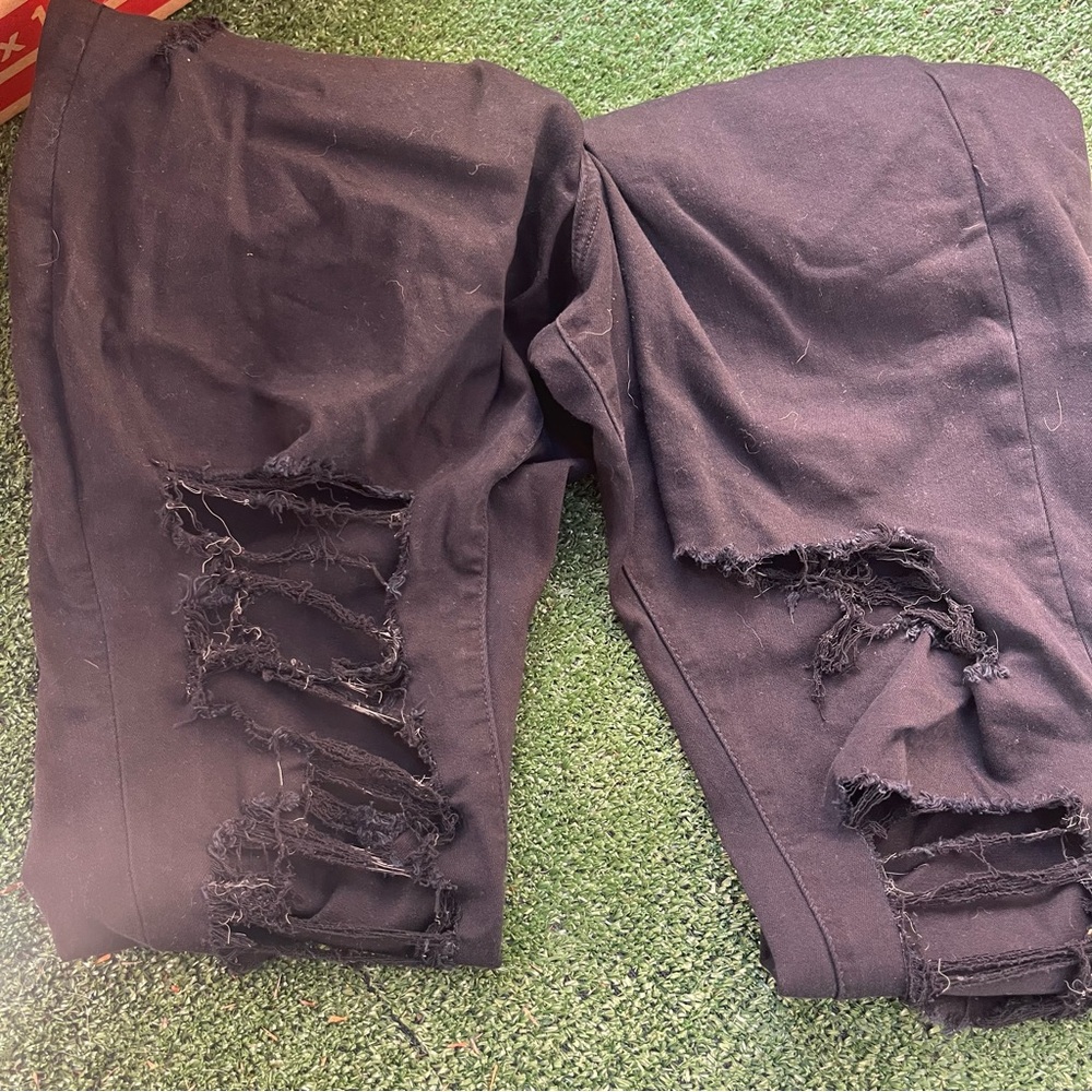 🆕 Women’s American Eagle Distressed Curvy Hi-Rise Jegging - Picture 2 of 4